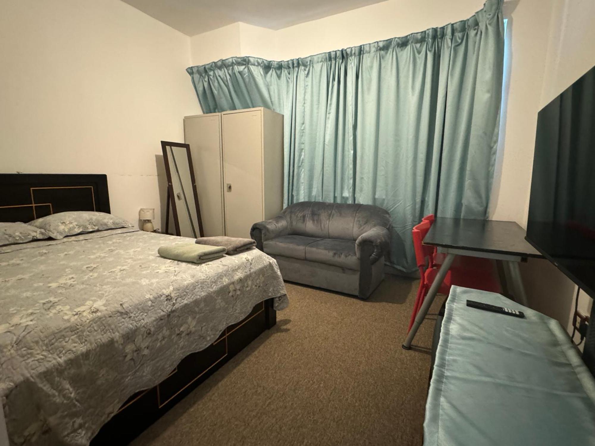 Double - Shared Bathroom, No Parking Homestay